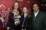 Amsterdam 11 november 2019
Premiere Kinky boots in theater de Meervaart. Hilke Bierman met haar man Thijs v Aken en dochter