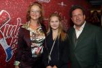 Amsterdam 11 november 2019
Premiere Kinky boots in theater de Meervaart. Hilke Bierman met haar man Thijs v Aken en dochter