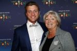 Den Haag 13 september 2019
Premiere Cirque du Soleil op het malieveld in Den Haag. Jan Versteegh kwam met zijn moeder