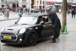 Amsterdam 3 november 2019
Kenneth Perez met zijn mini copper cabrio op de Dam.