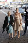 Amsterdam 4 november 2019
Koningin Maxima en prinses Beatrix arriveren bij uitreiking prins Bernhard cultuurprijs in theater aan het IJ.