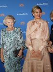 Amsterdam 4 november 2019
Koningin Maxima en prinses Beatrix arriveren bij uitreiking prins Bernhard cultuurprijs in theater aan het IJ.