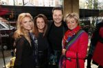 Amsterdam 12 november 2019
Presentatie en opening winkel Shoeby van Fred v Leer en Nicolette v Dam.
Nicolette Fred Leontine Borsato en Caroline Tensen