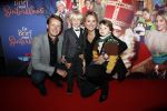 Amsterdam 5 oktober 2019
Premiere Sinterklaasfilm in pathe Arena . Lieke v Lexmond kwam met haar man Bas v Veggel en hun zoons