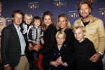 Den Haag 13 september 2019
Premiere Cirque du Soleil op het malieveld in Den Haag. Lieke v Lexmond met man Bas v Veggel en hun kinderen. Ook op de foto Jetteke v Lexmond met man en zoons
