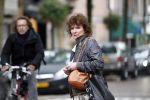 Amsterdam 7 oktober 2019
Linda v Dijck doet boodschappen op de cornelis schuytstraat.