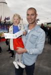 Den Haag 13 september 2019
Premiere Cirque du Soleil op het malieveld in Den Haag. Maarten v d Weijden met vrouw en dochters