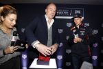 Amsterdam 16 oktober 2019
Presentatie nieruwe Tag Heuer Max Verstappen horloge bij Majestic. Max arriveert in een speciale Aston Martin op de dam in Amsterdam. Shelly sterk presenteert de presentatie.