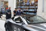 Amsterdam 16 oktober 2019
Presentatie nieruwe Tag Heuer Max Verstappen horloge bij Majestic. Max arriveert in een speciale Aston Martin op de dam in Amsterdam. Shelly sterk presenteert de presentatie.