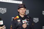Amsterdam 16 oktober 2019
Presentatie nieruwe Tag Heuer Max Verstappen horloge bij Majestic. Max arriveert in een speciale Aston Martin op de dam in Amsterdam. Shelly sterk presenteert de presentatie.