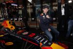 Amsterdam 16 oktober 2019
Presentatie nieruwe Tag Heuer Max Verstappen horloge bij Majestic. Max arriveert in een speciale Aston Martin op de dam in Amsterdam. Shelly sterk presenteert de presentatie.