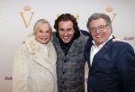Katwijk 30 oktober 2019
9 jaar soldaat van Oranje in de hangar op vliegveld Valkenburg . Monique v d Ven met haar man Edwin de Vries en Edwin Smulders