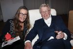Naarden 31 oktober 2019
50 jaar Jan des Bouvrie als ontwerper werkzaam. Feest is in het Arsenaal.
Jan met dochter Nicole des Bouvrie