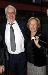 Hilversum 7 oktober 2019
Gala voor breast care foundation in studio 21. Nina Brink mert Pieters Storms zijn broer met vrouw/vriendin