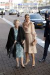 Amsterdam 4 november 2019
Koningin Maxima en prinses Beatrix arriveren bij uitreiking prins Bernhard cultuurprijs in theater aan het IJ.