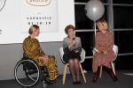 Amstelveen 1 oktober 2019
15 jaar de Esther Vergeer Foundation in het Cobra museum . Er wordt een expositie geopend van 15 fotografen waaronder oa William Rutten Estelle Cruijff Klaasjan v d Weij Patty Brard Isa Hoes Marco Borsato Sacha de Boer Klaas v Kruistem en Edwin Smulders. Anouk Smulders presenteert het en Prinses Margriet is aanwezig.
