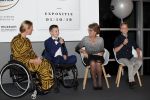 Amstelveen 1 oktober 2019
15 jaar de Esther Vergeer Foundation in het Cobra museum . Er wordt een expositie geopend van 15 fotografen waaronder oa William Rutten Estelle Cruijff Klaasjan v d Weij Patty Brard Isa Hoes Marco Borsato Sacha de Boer Klaas v Kruistem en Edwin Smulders. Anouk Smulders presenteert het en Prinses Margriet is aanwezig.