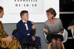 Amstelveen 1 oktober 2019
15 jaar de Esther Vergeer Foundation in het Cobra museum . Er wordt een expositie geopend van 15 fotografen waaronder oa William Rutten Estelle Cruijff Klaasjan v d Weij Patty Brard Isa Hoes Marco Borsato Sacha de Boer Klaas v Kruistem en Edwin Smulders. Anouk Smulders presenteert het en Prinses Margriet is aanwezig.