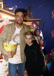 Amsterdam 5 oktober 2019
Premiere Sinterklaasfilm in pathe Arena . Rene Watzema met zijn neefje