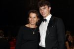 Amsterdam 9 oktober 2019
Uitreiking televizierring 2019 in AFAS Live. Selly v Erven Dorens met zoon