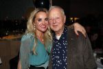 Bergen 2 november 2019
Sonja Bakker viert haar 45e verjaardag bij Wonders in Bergen. Haar vriend Barry v Suijdam en al hun kinderen zijn erbij. Sonja met haar vader