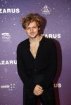 Amsterdam 13 oktober 2019
Premiere Lazarus in het deLamar theater. Soy Kroon kwam met zijn moeder