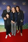 Den Haag 13 september 2019
Premiere Cirque du Soleil op het malieveld in Den Haag.
Tijl Beckand met zijn kinderen en vriendin