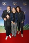 Den Haag 13 september 2019
Premiere Cirque du Soleil op het malieveld in Den Haag.
Tijl Beckand met zijn kinderen en vriendin