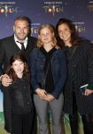 Den Haag 13 september 2019
Premiere Cirque du Soleil op het malieveld in Den Haag.
Tijl Beckand met zijn kinderen en vriendin