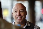 Amsterdam 16 oktober 2019
Presentatie nieruwe Tag Heuer Max Verstappen horloge bij Majestic. Max arriveert in een speciale Aston Martin op de dam in Amsterdam. Shelly sterk presenteert de presentatie. Tom Coronel