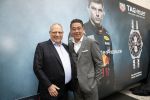 Amsterdam 16 oktober 2019
Presentatie nieruwe Tag Heuer Max Verstappen horloge bij Majestic. Max arriveert in een speciale Aston Martin op de dam in Amsterdam. Shelly sterk presenteert de presentatie. Won Yip Wim Zegwaard en Kristina Bazilovic