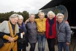 Boekel 19 oktober 2019
Meerdere boeren van boer zoekt vrouw stan op een mini markt in de stallen van Boerin Steffi. Ook Yvon Jaspers kwam met haar moeder en tantes een kijkje nemen.