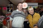 Boekel 19 oktober 2019
Meerdere boeren van boer zoekt vrouw stan op een mini markt in de stallen van Boerin Steffi. Ook Yvon Jaspers kwam met haar moeder en tantes een kijkje nemen.