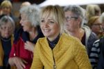 Boekel 19 oktober 2019
Meerdere boeren van boer zoekt vrouw stan op een mini markt in de stallen van Boerin Steffi. Ook Yvon Jaspers kwam met haar moeder en tantes een kijkje nemen.