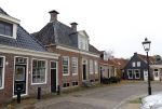 Dronrijp 29 oktober 2020
Het Graf van Aart Staartjes . Zijn huis staat tegen over de kerk.