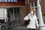 Amsterdam 5 november 2020
Bruni Heinke op weg naar de DC klinieken in Amsterdam zuid.