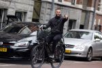 Amsterdam 21 oktober 2020
Dave Roelvink op de fiets in Amsterdam