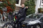 Amsterdam 21 oktober 2020
Dave Roelvink op de fiets in Amsterdam