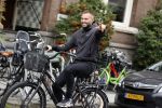 Amsterdam 21 oktober 2020
Dave Roelvink op de fiets in Amsterdam