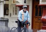 Amsterdam 1 november 2020
Ferdinand Grapperhaus komt fietsend thuis . Zijn vrouw Liesbeth Wytzes is thuis.