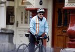 Amsterdam 1 november 2020
Ferdinand Grapperhaus komt fietsend thuis . Zijn vrouw Liesbeth Wytzes is thuis.