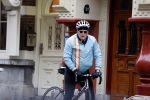 Amsterdam 1 november 2020
Ferdinand Grapperhaus komt fietsend thuis . Zijn vrouw Liesbeth Wytzes is thuis.