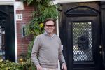 Den Haag 7 november 2020
Fran Jansen bij zijn huis .