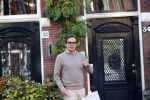 Den Haag 7 november 2020
Fran Jansen bij zijn huis .