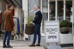 Zandvoort 18 oktober 2020
De ex Vriend van Martien Meiland Frank die twee winkels in Zandvoort heeft.
Nick Dijkman interviewt hem
