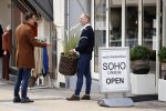 Zandvoort 18 oktober 2020
De ex Vriend van Martien Meiland Frank die twee winkels in Zandvoort heeft.
Nick Dijkman interviewt hem