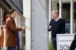 Zandvoort 18 oktober 2020
De ex Vriend van Martien Meiland Frank die twee winkels in Zandvoort heeft.
Nick Dijkman interviewt hem