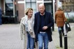 Voorburg 31 oktober 2020
Frits Wester loopt met zijn nieuwe vriendin naar zijn huis toe.