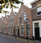 Voorburg 31 oktober 2020
Frits Wester loopt met zijn nieuwe vriendin naar zijn huis toe.