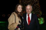 Noordwijk 5 november 2020
Harry Mens steekt de lichten van de kerstboom bij Hotel Huis ter Duin aan dit jaar. harry mens met zijn dochter Sarah